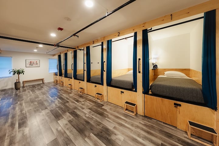 Stay Classy Hostel - Downtown - Solo Pod - Hotels for Rent in San Diego ...