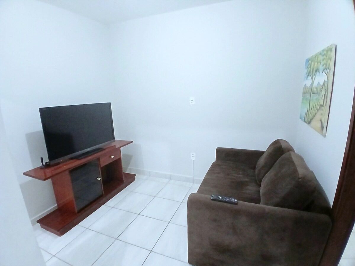 Anúncio popular: kitnet 01 - Ground floor near COT Sta Monica em Uberlândia