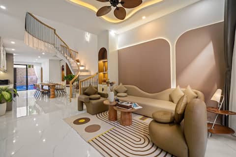 New villa/5 bedrooms/Mike Beach 7 minutes on foot/Airport 10 minutes/Korean host/Free airport pick-u