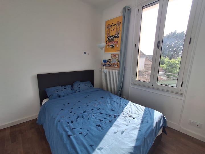 Habitación pequeña = 10 m² + escritorio
Habitación pequeña = 10m² + escritorio