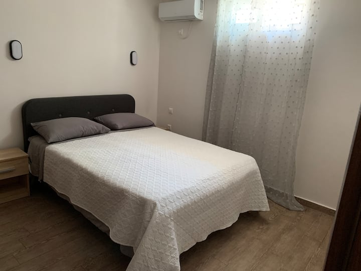 საძინებელი 1