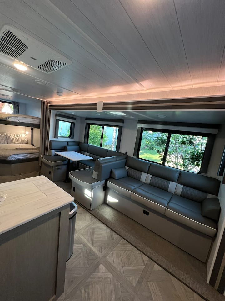 Tranquil City Trailer - Moreno Valley, CA
