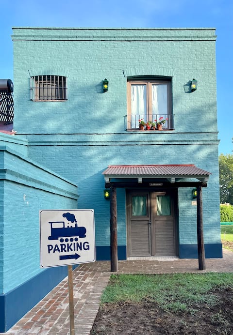 LaTorre, El Loft and Vagón de Tren, B&B for 10 guests
