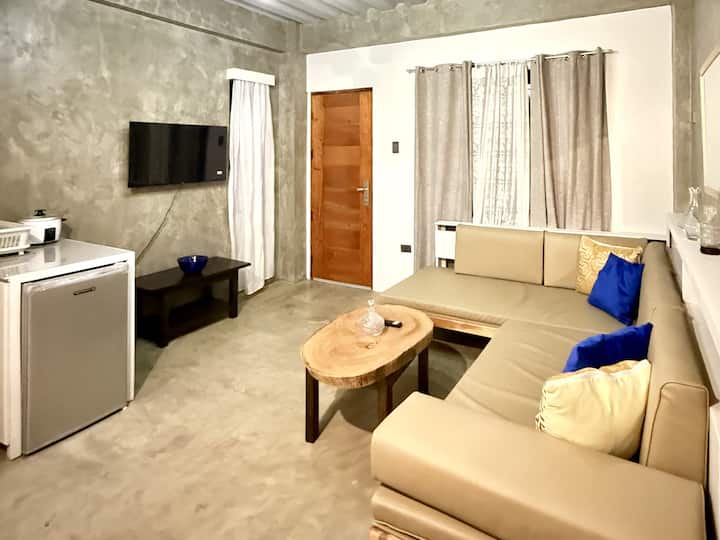 Orama Suite 3 - Bantay