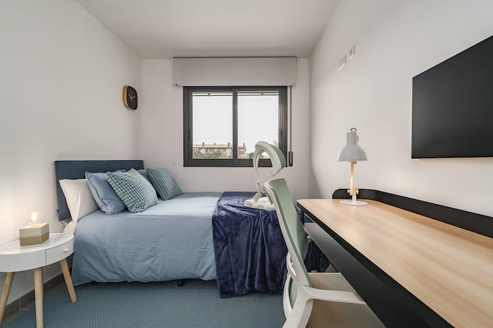 Exterior Room W/ac & Swimming Pool Next To Esade - La Floresta
