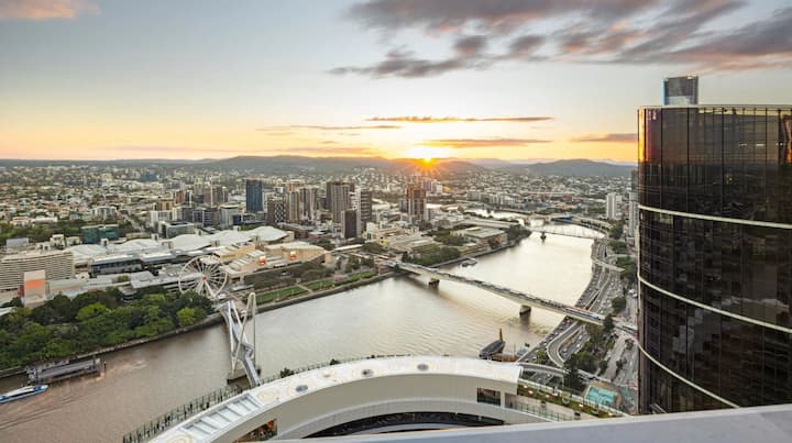 Luxury Sky Home Queens Wharf 3 bedroom Apt