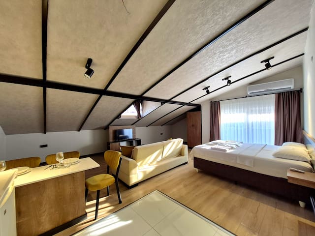 The U Homes managed Airbnb listing 1