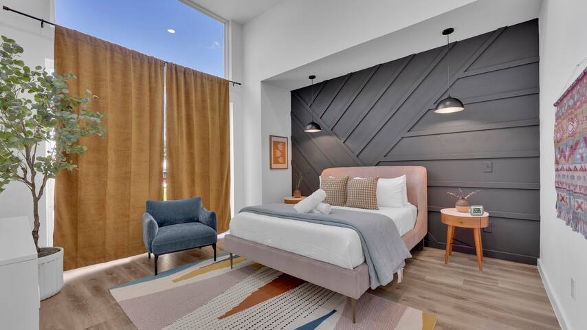 3BR HotTub, Games, Spa Energy gallery image 3