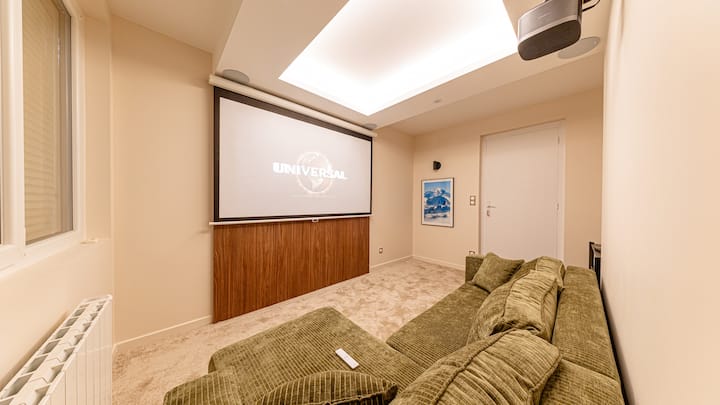 Le Beauregard - Jacuzzi - Cinéma - Garage - Albertville