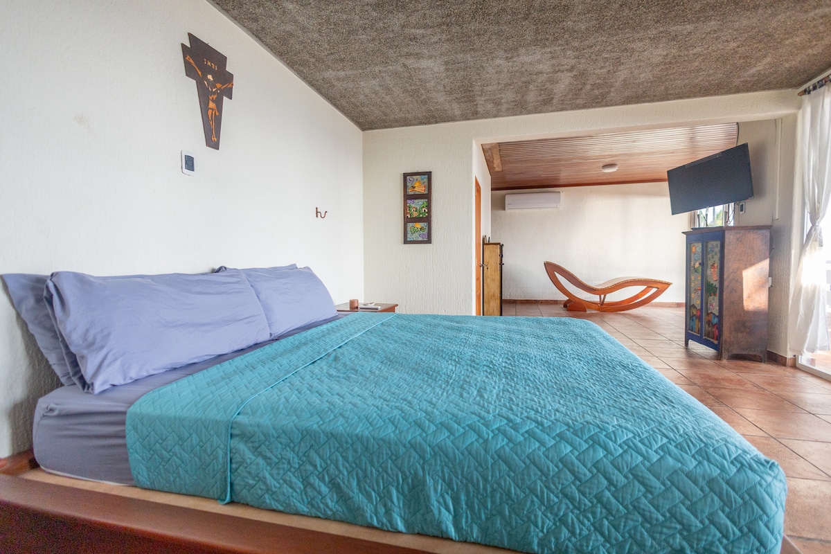 Santa Maria del Mar: Beachfront, Pools and Court - Houses for Rent