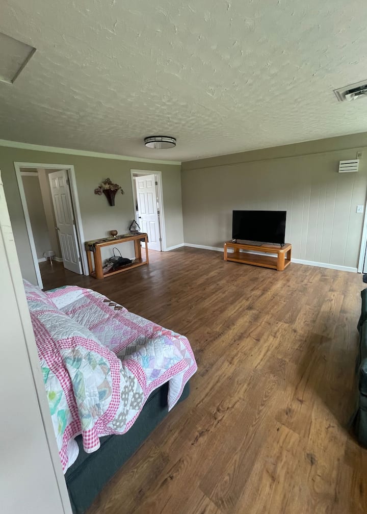 House Close To Arh Hospital, Tackett Creek & Lmu! - Cumberland Gap, TN