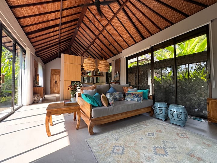 Boutique Private  Pool Villa, Walk To Bingin Beach - Uluwatu