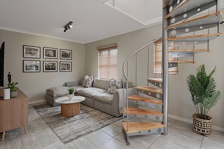 Crescent Tide Villa - Bloubergstrand - パークランズ