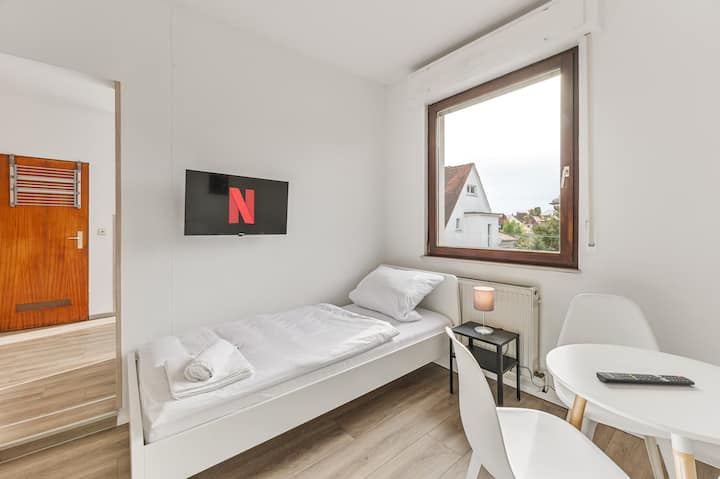 Home2stay Apartment For 3 People With Wifi - Heilbronn