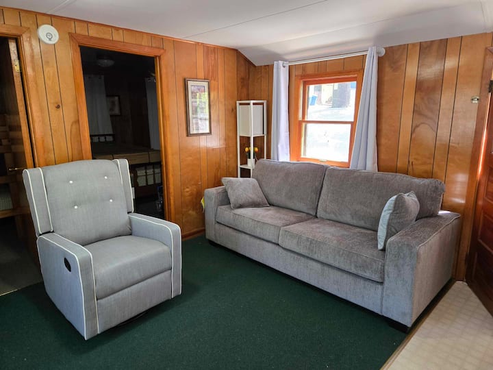 2‑br Lake Escape • Pontoon Available - Rice Lake, WI