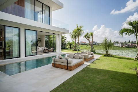 Panoramic 4BR Villa | 500m to Ocean & Scenic Views