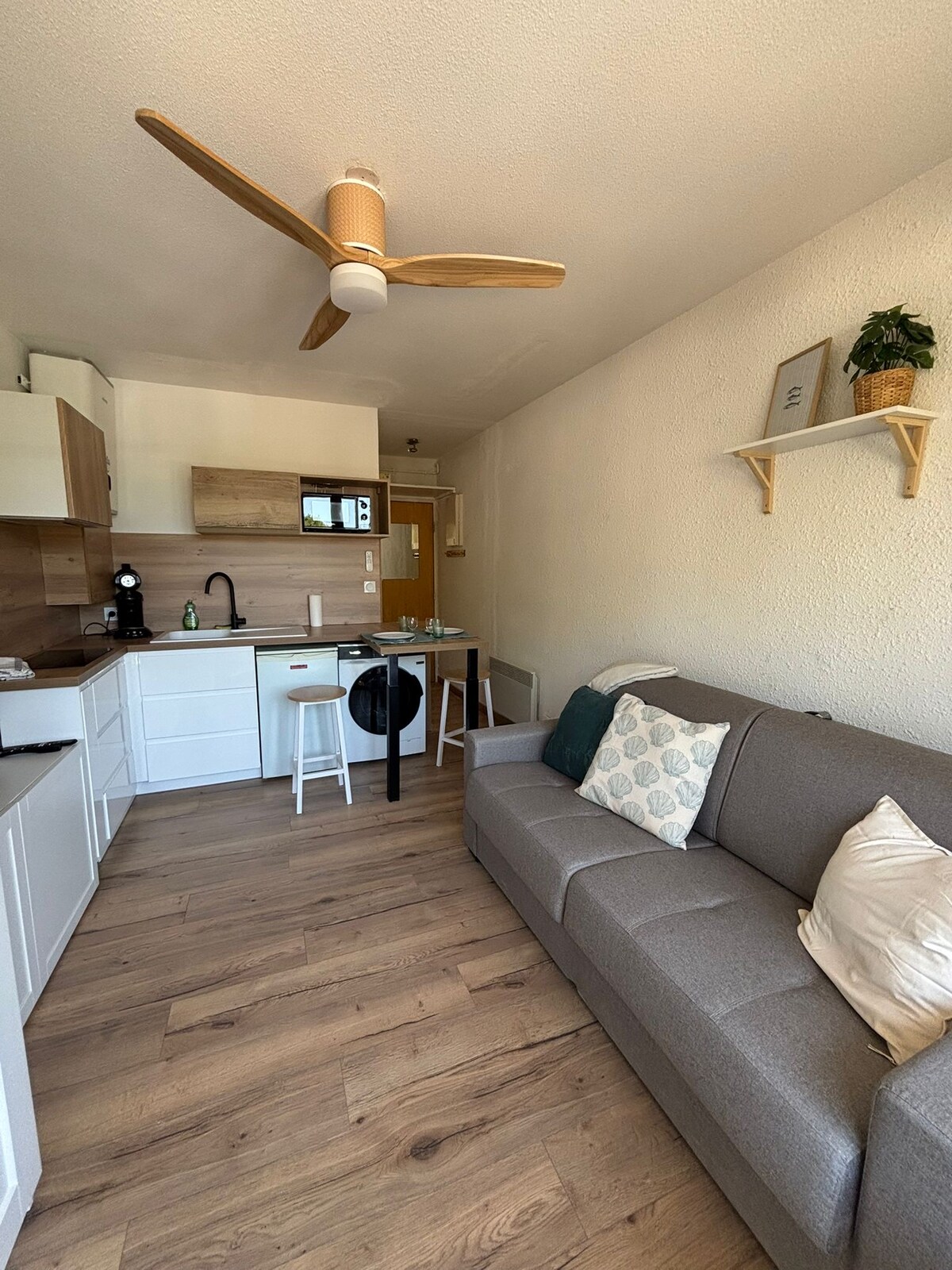 Successful Airbnb property: Cozy Studio - 1 min from the beach in Argelès Sur Mer