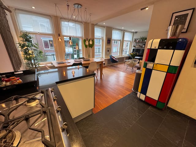 Modern Apartment 2 Bedroom 2 baths in De Pijp