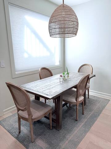 Luxe Retreat In The Heart of SF gallery image 4