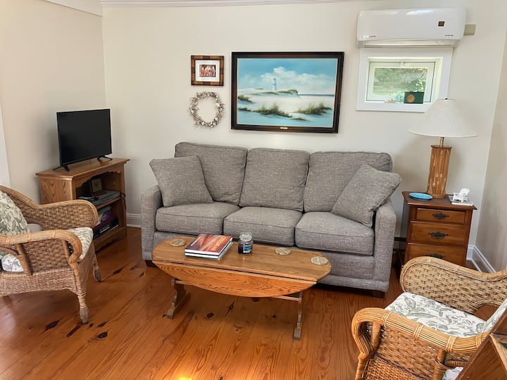Charming Cape May Cottage - Cape May Beach, NJ