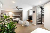 Central Sorrento Living *