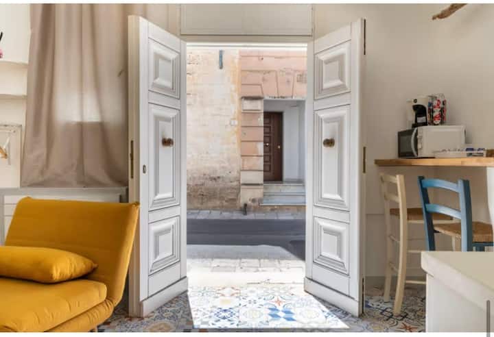 Frisa Del Salento Suite: Charme Salentino Mesagne - Mesagne