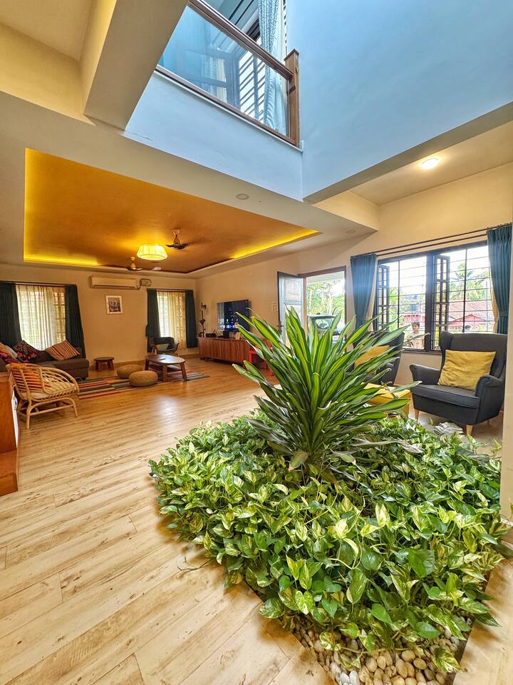 Living room image 3
