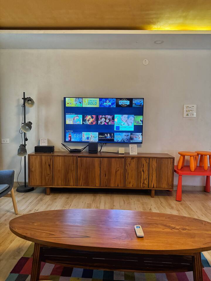 Living room image 4