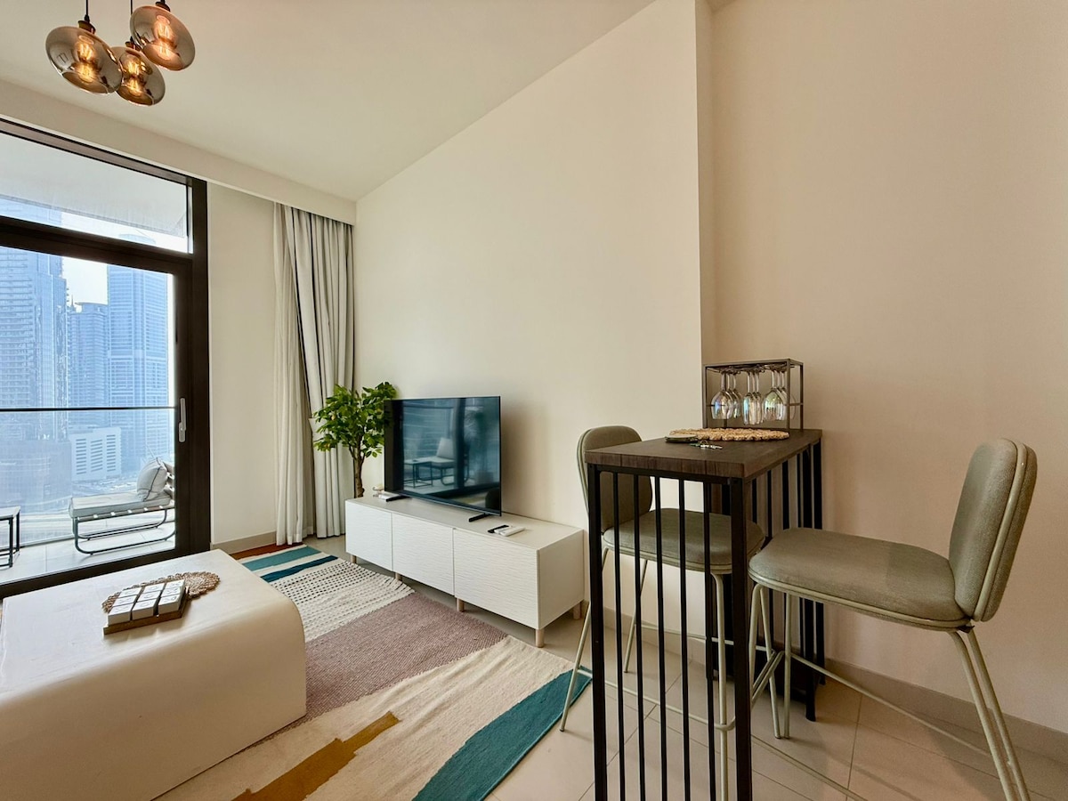 1 Bedroom Furnished Apartment | Burj Crown 3