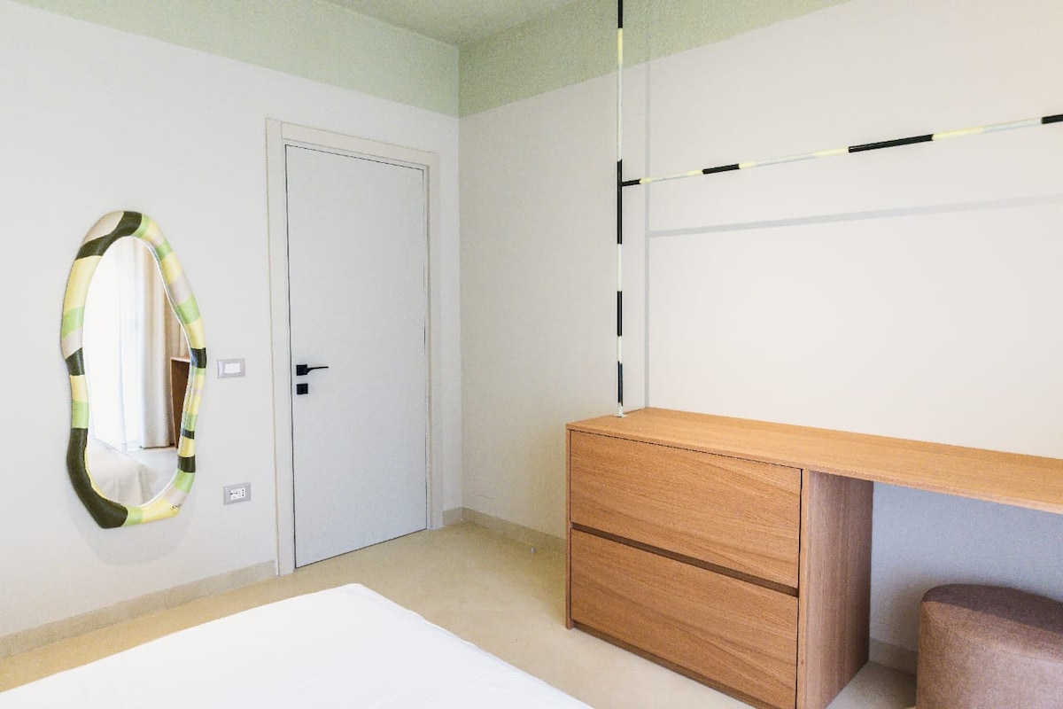 Listing 1447083846794438244