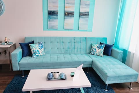 Successful Airbnb property: Seaside Retreat| 1BD Lux King in Southeast Jax in Deerwood