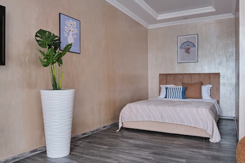 26. 1-bedroom apartment in the center