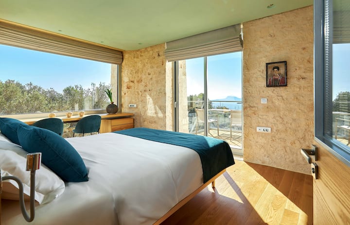 Dhoma e gjumit në ballkon