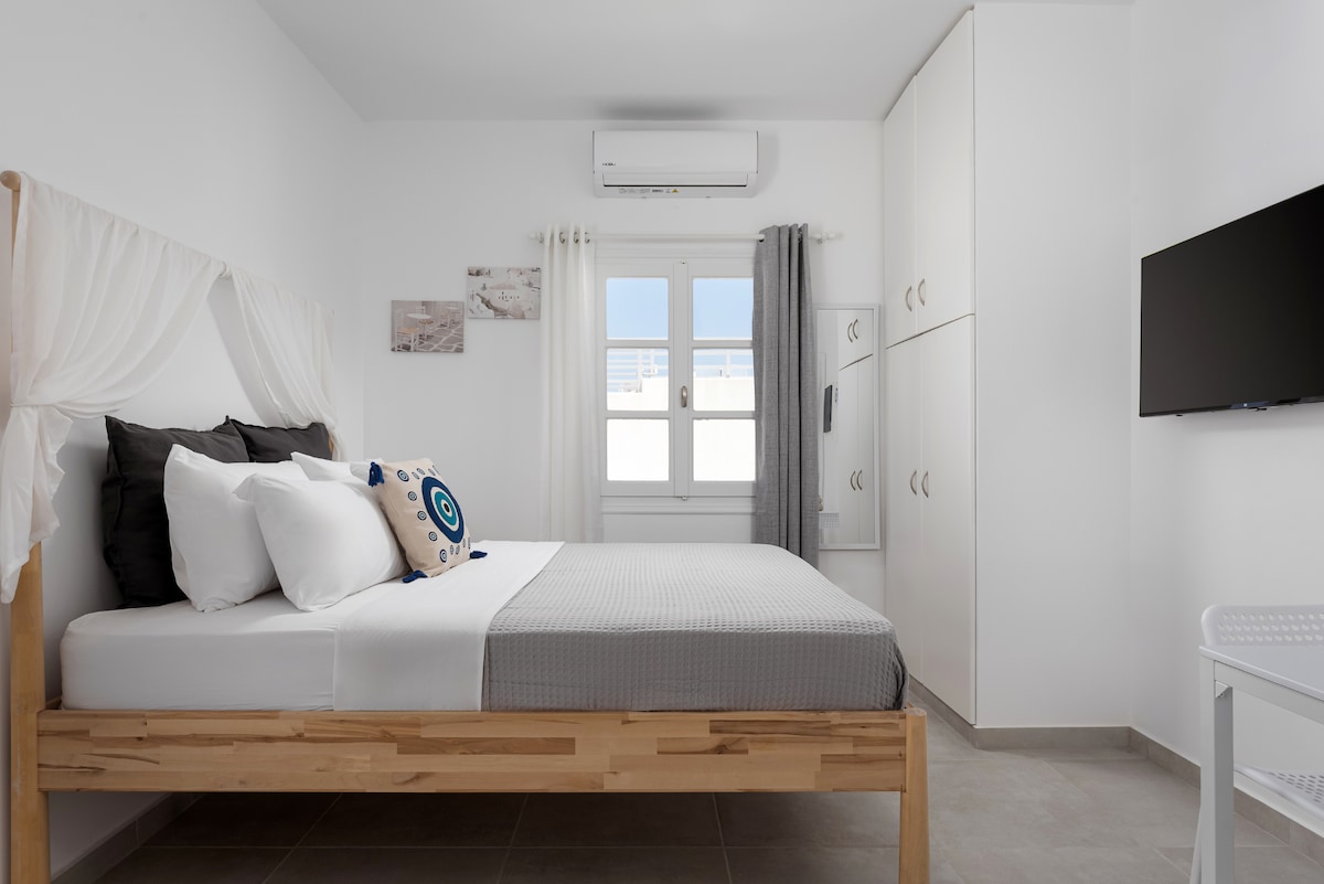 Spavaća soba s bračnim krevetom / TV-om i multimedijskim sadržajima