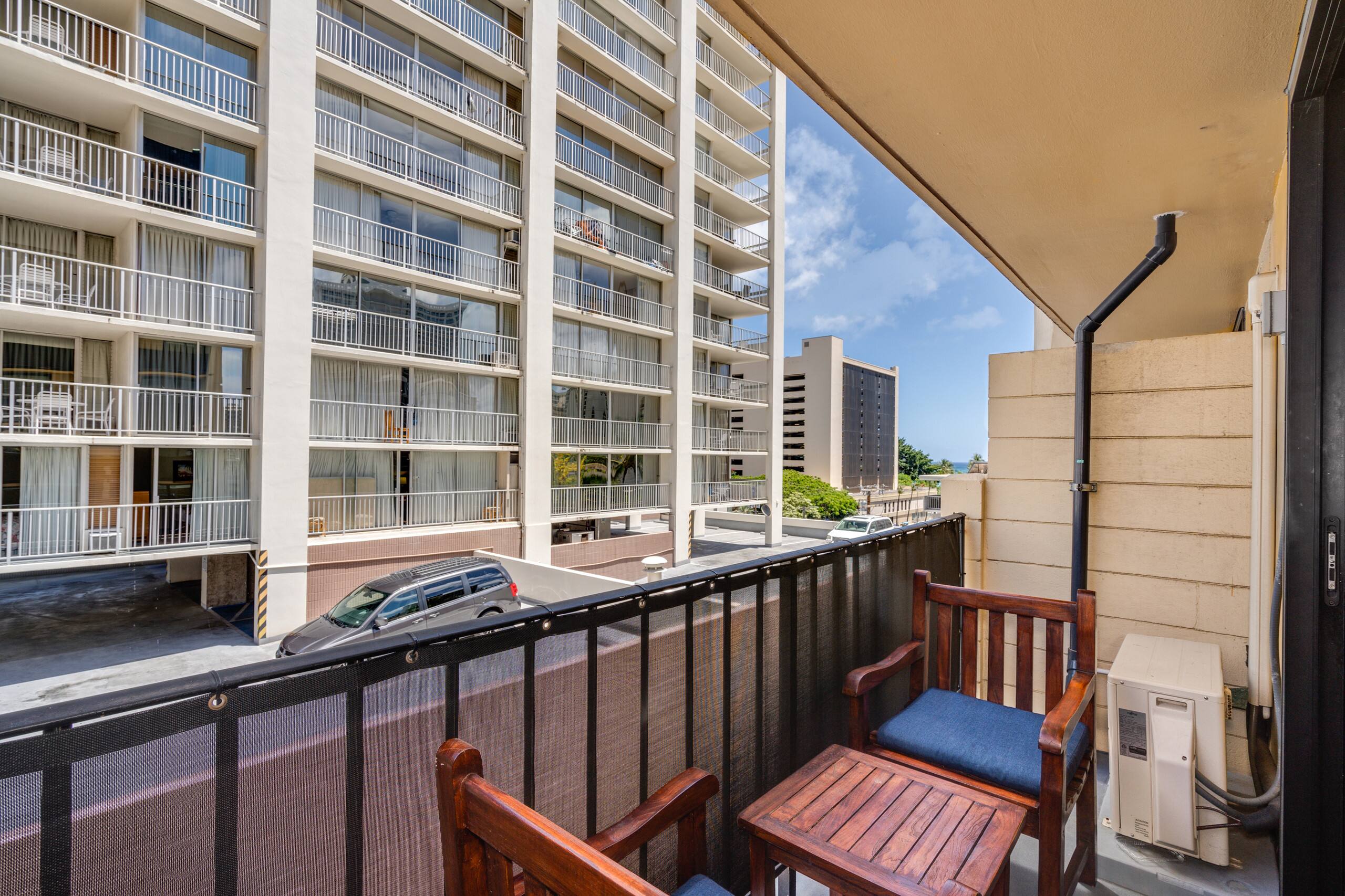 Condo in Honolulu · ★4.57 · Studio · 1 bed · 1 private bath - Image 20