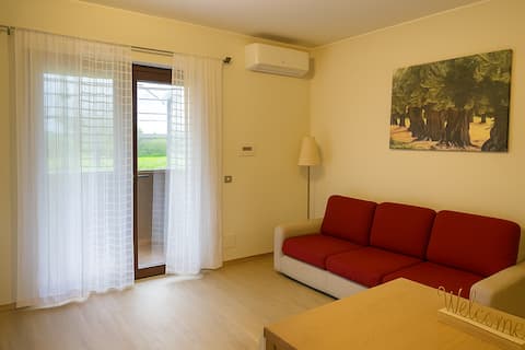 Yes I Know My Room - Cla e Lori