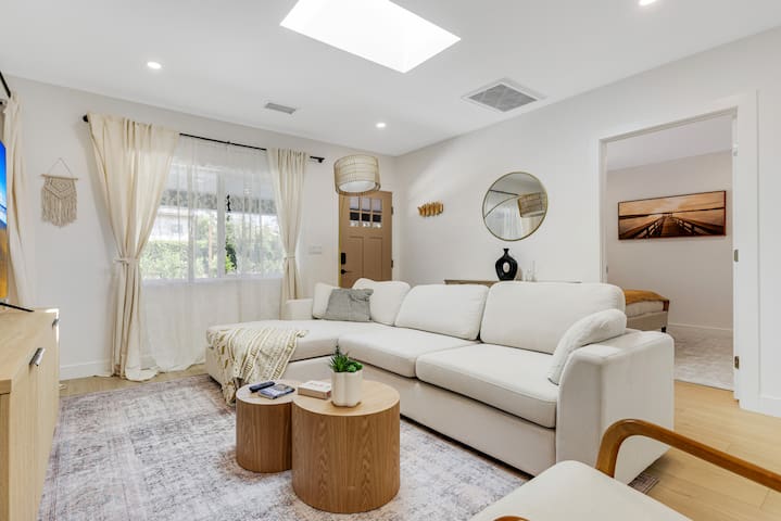 Classic Venice 3BR | Walk to Beach & Abbot Kinney