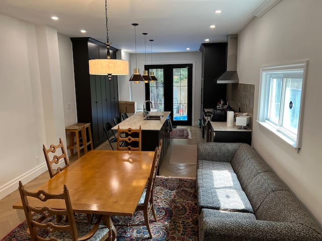 Heritage Charm w/ Rooftop Oasis gallery image 3