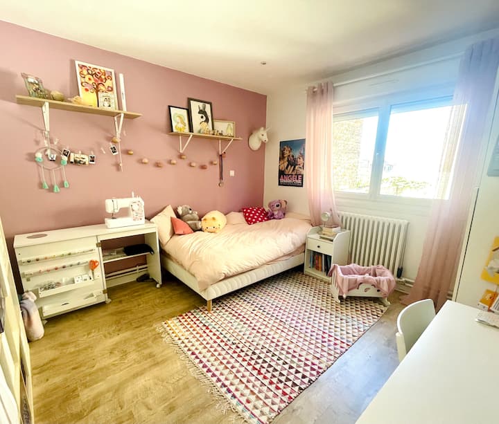 Spálňa 2 ( 1. poschodie)