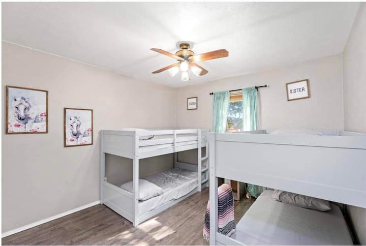 A calm, cozy room for easy rest