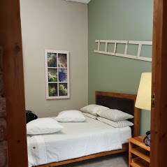 غرفة نوم رئيسية بحمام كامل 