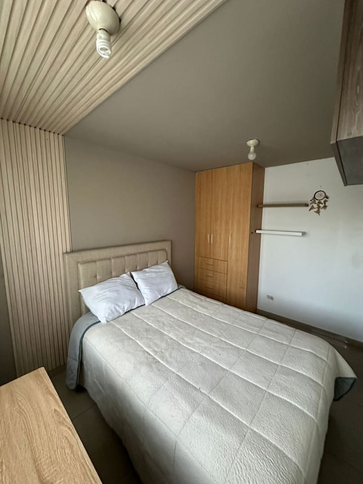 საძინებელი 1