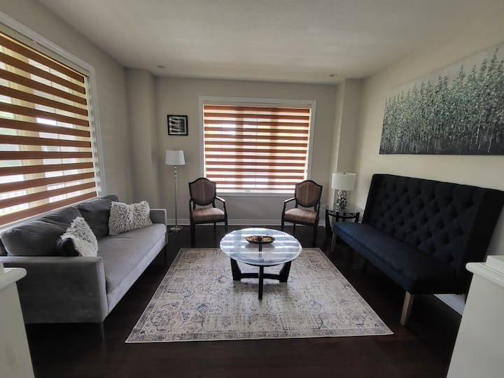 Place To Relax With Whole Family - Brampton