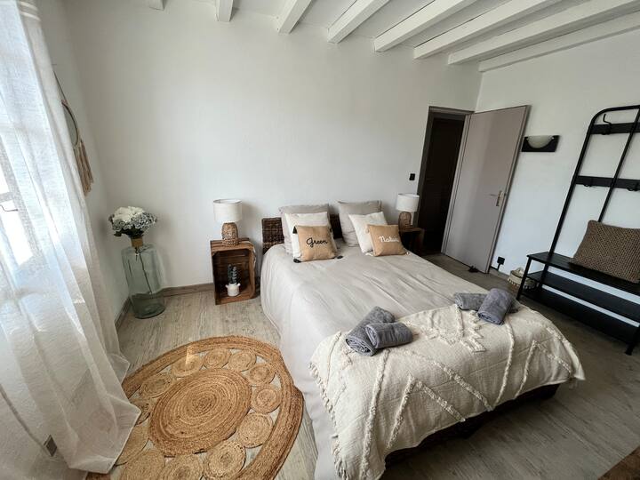 DHOMA E GJUMIT 1 /APARTAMENT NË KATIN PËRDHES