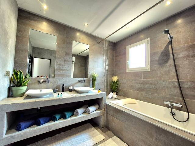 AD conciergerie managed Airbnb listing 1