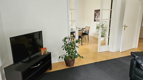 Popular Airbnb listing: Am Bergpark Chez Carolin in Kassel