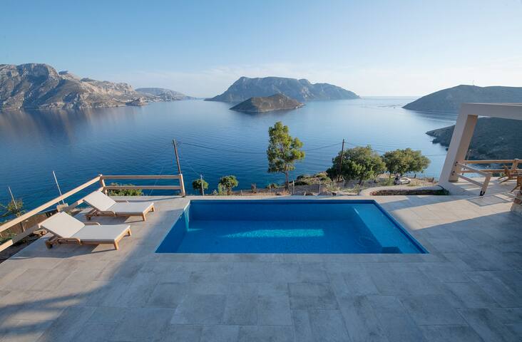 Kalavros Deluxe Villa