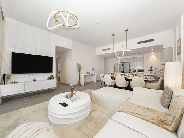 SKYLINE SERENITY managed Airbnb listing 1