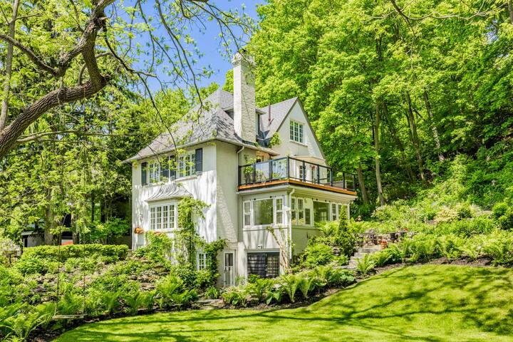 Forest living in Toronto gallery image 2