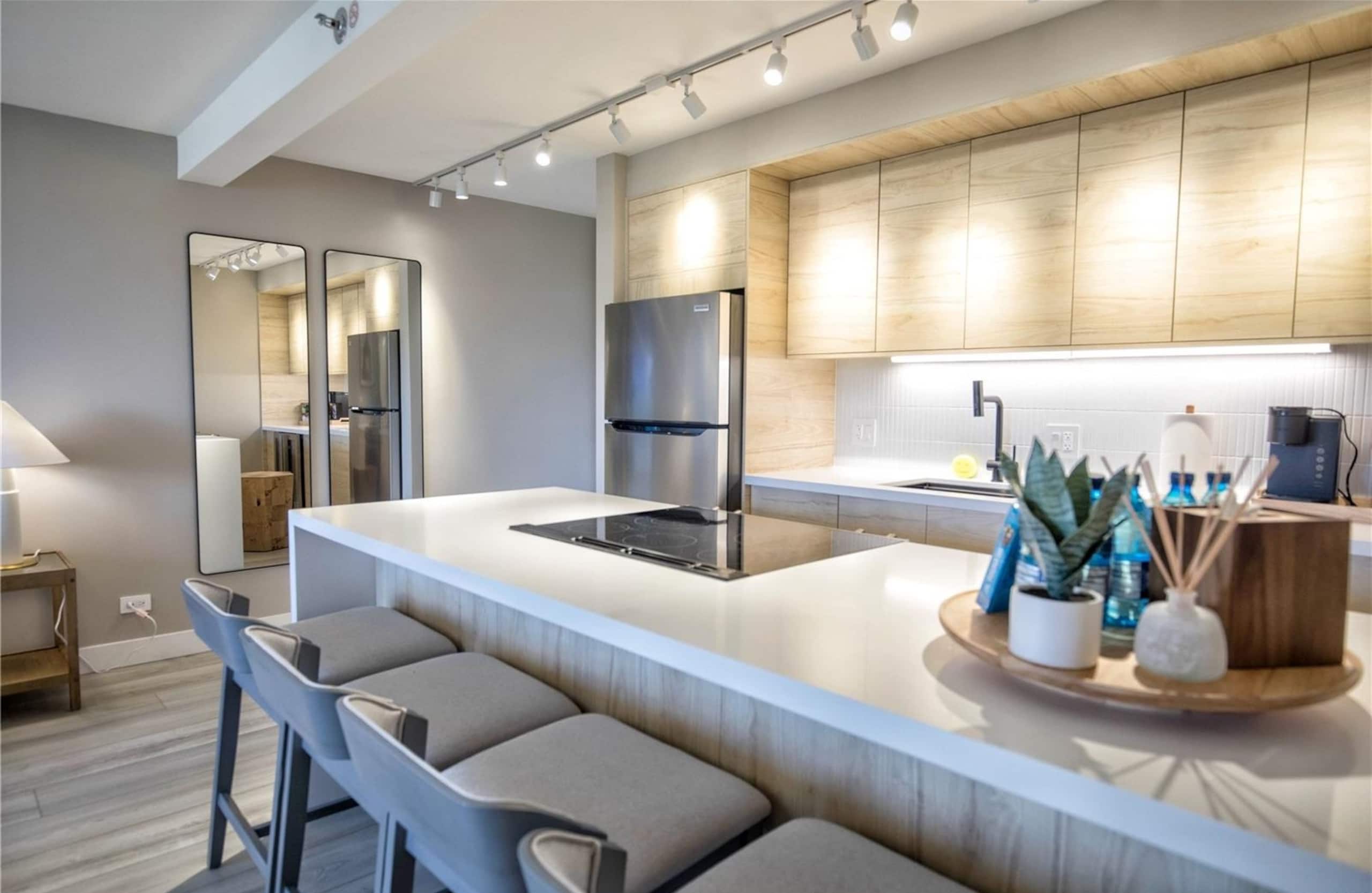 Oceanview Luxury 2BR | Diamond Head | Waikiki - Image 10